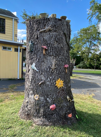 Public art display of ceramics